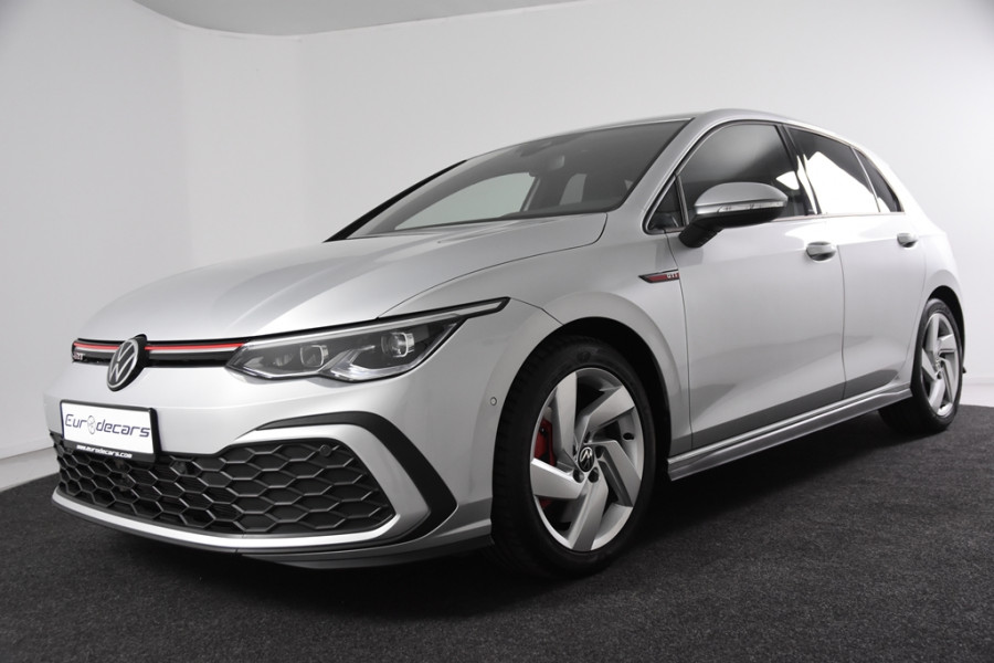 Volkswagen Golf VIII 2.0 TSI GTI *Navigatie*Keyless*Stoelverwarming*Park assist*