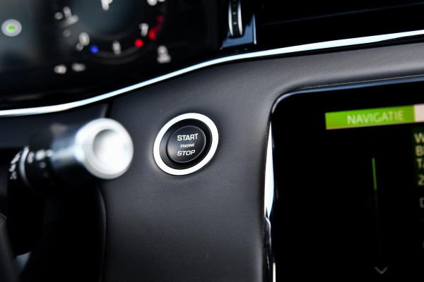 Land Rover Range Rover Evoque 2.0 P200 AWD R-Dynamic. Pano, Memory, HUD, 360, Leder, Meridian, Sfeer, Keyless, Stuurvw, Dodeh!