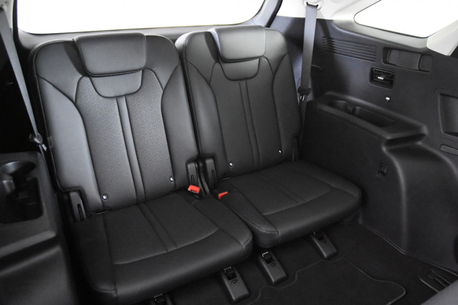 Kia Sorento 1.6 T-GDI Plug-in Hybrid 4WD 7p. *Full Options*