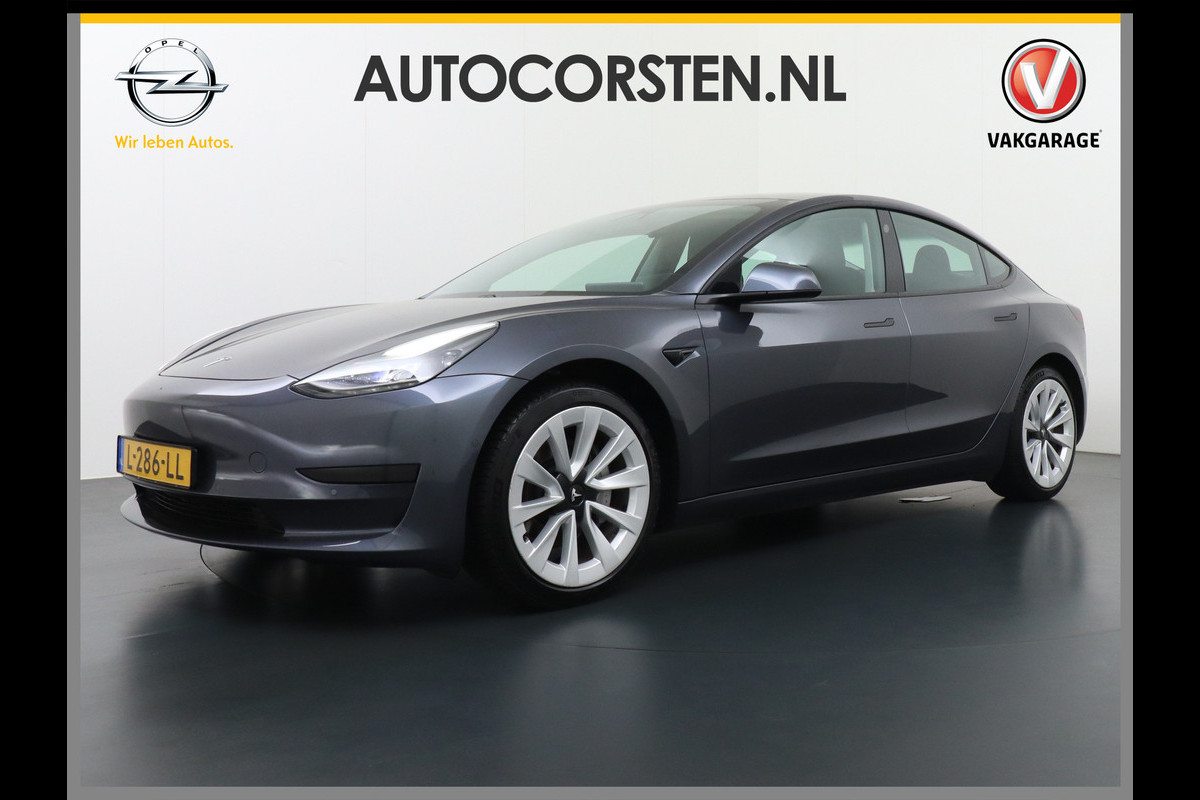 Tesla Model 3 RWD + 60kWh 325PK Facelift 19" Warmtepomp! Elek.Achterklep Lmv Draadloze laadpads FSD-3 Computer AutoPilot Leder PanoDak Adapt Ecc Navi LED Comfortstoelen ACC DAB Voorverwarmen interieur Keyless One-Pedal-Drive Origineel Nederlandse auto tot 11kw laden thuis! Garantie Accu tot 14-12-2029 max 160.000km 1584kg licht! Tesla Model 3 RWD + 60kWh 325PK Facelift 19" Warmtepomp! Elek.Achterklep Lmv Draadloze laadpads FSD-3 Computer AutoPilot Leder PanoDak Adapt Ecc Navi LED Comfortstoelen ACC DAB Voorverwarmen interieur Keyless One-Pedal-Drive Origineel Nederlandse auto tot 11kw laden thuis! Garantie Accu tot 14-12-2029 max 160.000km 1584kg licht!