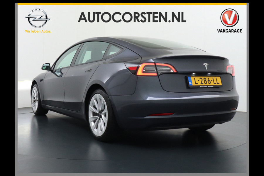 Tesla Model 3 RWD + 60kWh 325PK Facelift 19" Warmtepomp! Elek.Achterklep Lmv Draadloze laadpads  FSD-3 Computer  AutoPilot Leder PanoDak Adapt Ecc Navi LED Comfortstoelen ACC DAB Voorverwarmen interieur Keyless One-Pedal-Drive Origineel Nederlandse auto tot 11kw laden thuis! Garantie Accu tot 14-12-2029 max 160.000km 1584kg licht!