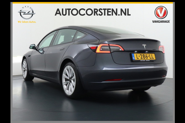 Tesla Model 3 RWD + 60kWh 325PK Facelift 19" Warmtepomp! Elek.Achterklep Lmv Draadloze laadpads  FSD-3 Computer  AutoPilot Leder PanoDak Adapt Ecc Navi LED Comfortstoelen ACC DAB Voorverwarmen interieur Keyless One-Pedal-Drive Origineel Nederlandse auto tot 11kw laden thuis! Garantie Accu tot 14-12-2029 max 160.000km 1584kg licht!