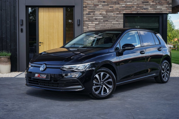 Volkswagen Golf VIII 1.0 TSI Active