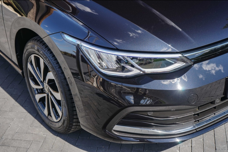 Volkswagen Golf VIII 1.0 TSI Active