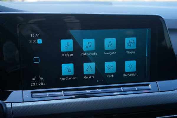 Volkswagen Golf VIII 1.0 TSI Active