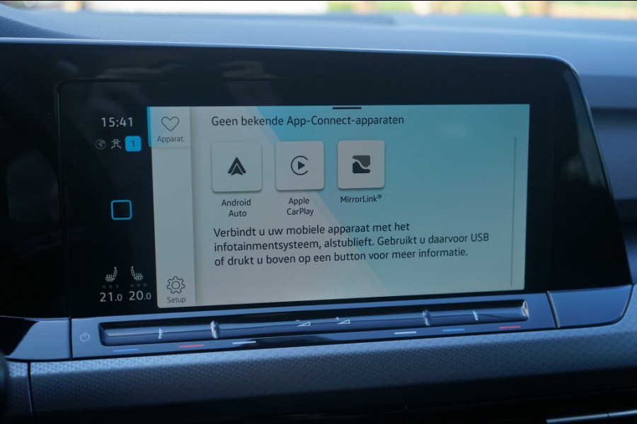 Volkswagen Golf VIII 1.0 TSI Active