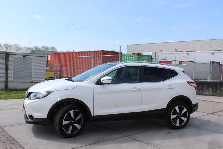Nissan QASHQAI 1.6 N-Vision 1e eig PANO CAMERA´´S MEDIA NAVI CLIMA ALCANTARA -LEDER TREKHAAK