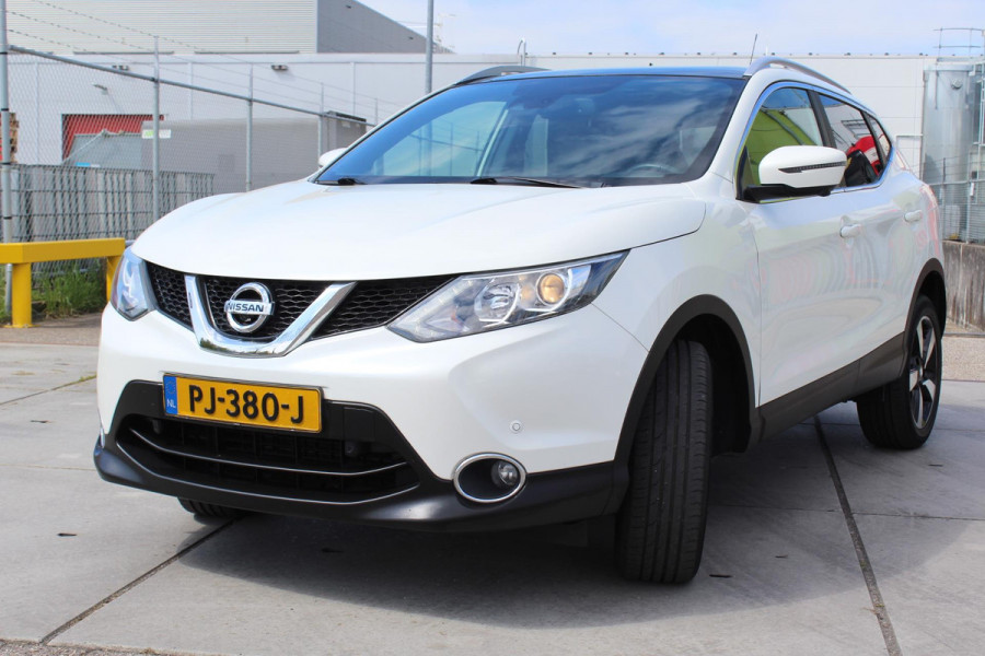 Nissan QASHQAI 1.6 N-Vision 1e eig PANO CAMERA´´S MEDIA NAVI CLIMA ALCANTARA -LEDER TREKHAAK