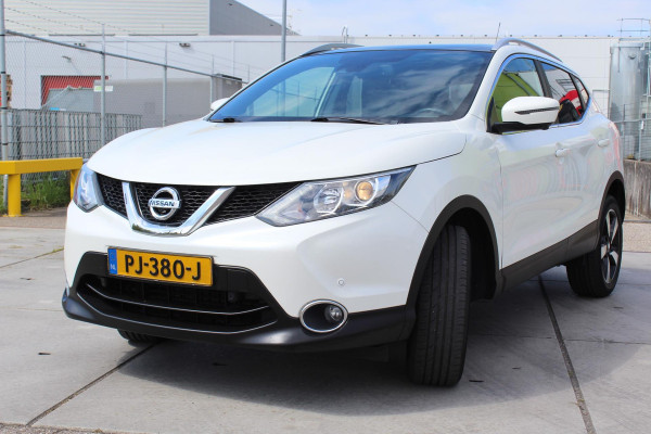 Nissan QASHQAI 1.6 N-Vision 1e eig PANO CAMERA´´S MEDIA NAVI CLIMA ALCANTARA -LEDER TREKHAAK