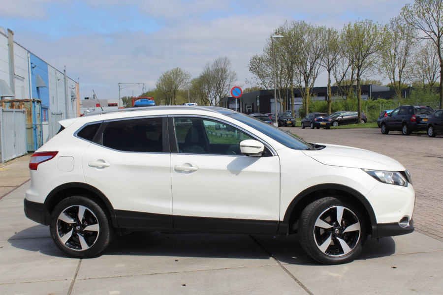 Nissan QASHQAI 1.6 N-Vision 1e eig PANO CAMERA´´S MEDIA NAVI CLIMA ALCANTARA -LEDER TREKHAAK