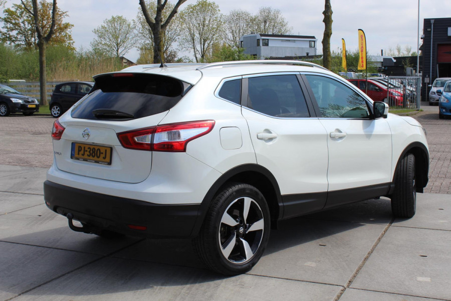 Nissan QASHQAI 1.6 N-Vision 1e eig PANO CAMERA´´S MEDIA NAVI CLIMA ALCANTARA -LEDER TREKHAAK