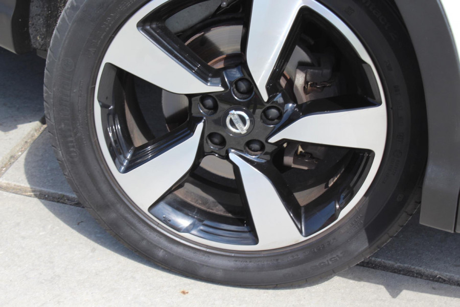 Nissan QASHQAI 1.6 N-Vision 1e eig PANO CAMERA´´S MEDIA NAVI CLIMA ALCANTARA -LEDER TREKHAAK