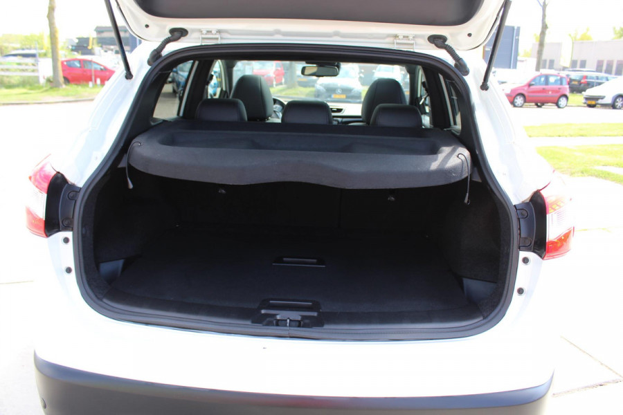 Nissan QASHQAI 1.6 N-Vision 1e eig PANO CAMERA´´S MEDIA NAVI CLIMA ALCANTARA -LEDER TREKHAAK