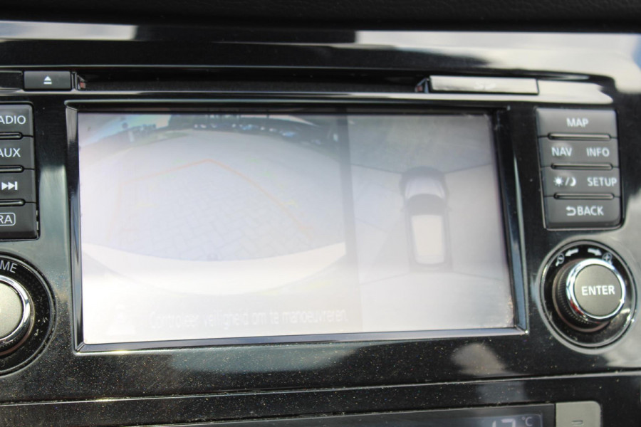 Nissan QASHQAI 1.6 N-Vision 1e eig PANO CAMERA´´S MEDIA NAVI CLIMA ALCANTARA -LEDER TREKHAAK
