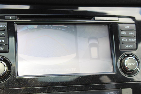 Nissan QASHQAI 1.6 N-Vision 1e eig PANO CAMERA´´S MEDIA NAVI CLIMA ALCANTARA -LEDER TREKHAAK