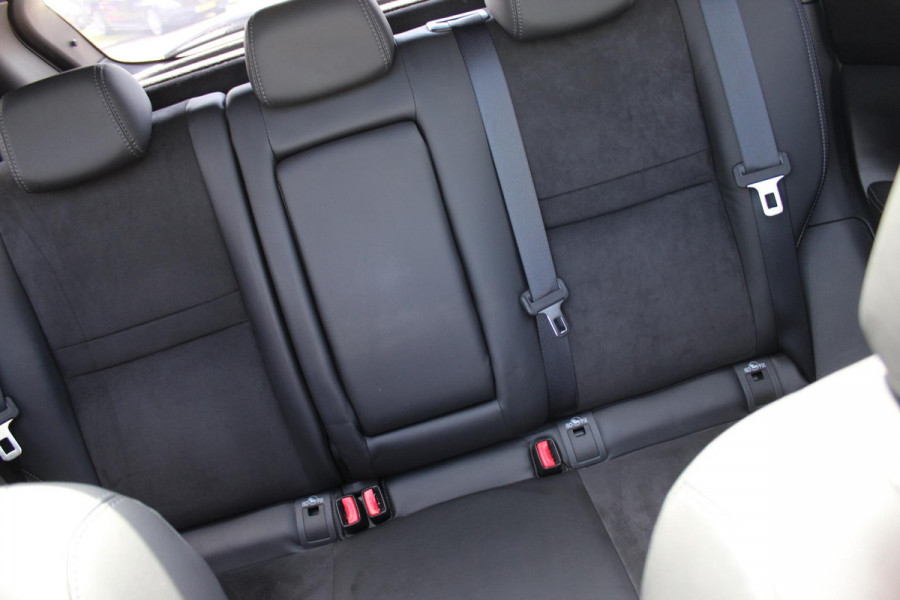 Nissan QASHQAI 1.6 N-Vision 1e eig PANO CAMERA´´S MEDIA NAVI CLIMA ALCANTARA -LEDER TREKHAAK