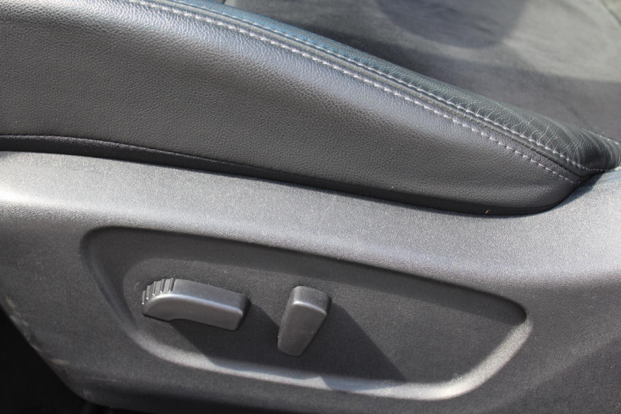 Nissan QASHQAI 1.6 N-Vision 1e eig PANO CAMERA´´S MEDIA NAVI CLIMA ALCANTARA -LEDER TREKHAAK