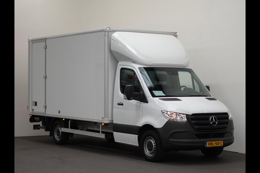 Mercedes-Benz Sprinter 315 150pk Automaat Bakwagen Laadklep Meubelbak Navi Airco Cruise Control Zijdeur Comfort stoelen
