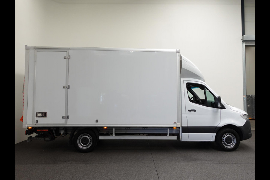 Mercedes-Benz Sprinter 315 150pk Automaat Bakwagen Laadklep Meubelbak Navi Airco Cruise Control Zijdeur Comfort stoelen