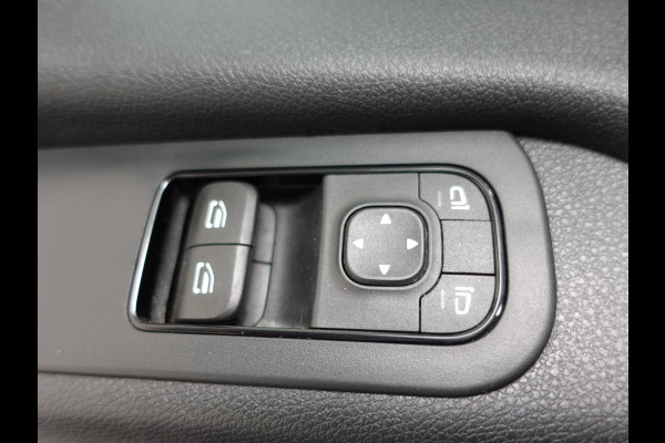Mercedes-Benz Sprinter 315 150pk Automaat Bakwagen Laadklep Meubelbak Navi Airco Cruise Control Zijdeur Comfort stoelen