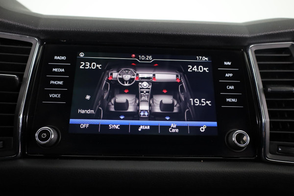 Škoda Kodiaq 1.5 TSI Business Edition 150pk | Panoramadak | Trekhaak | Navigatie | Virtual Cockpit | Verwarmbare voorstoelen