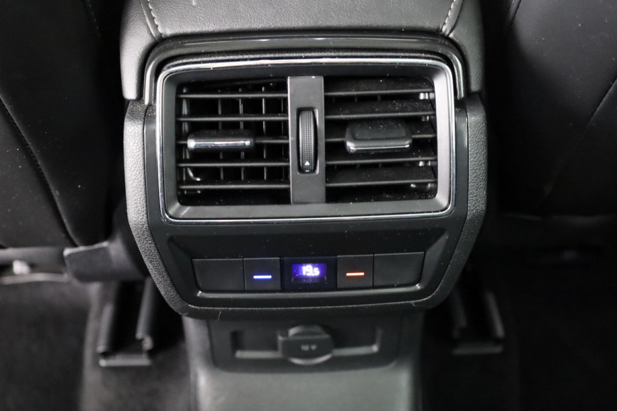 Škoda Kodiaq 1.5 TSI Business Edition 150pk | Panoramadak | Trekhaak | Navigatie | Virtual Cockpit | Verwarmbare voorstoelen