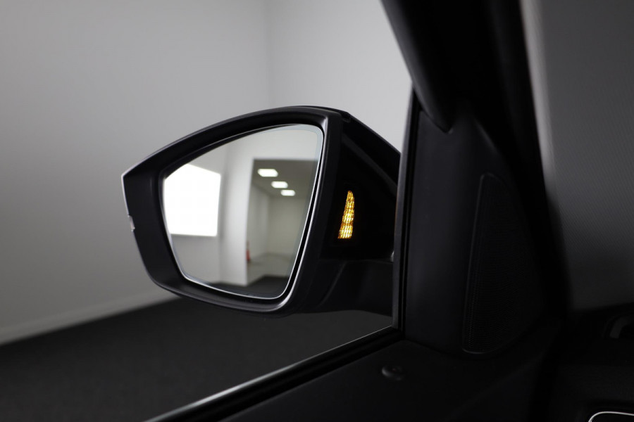 Škoda Kodiaq 1.5 TSI Business Edition 150pk | Panoramadak | Trekhaak | Navigatie | Virtual Cockpit | Verwarmbare voorstoelen