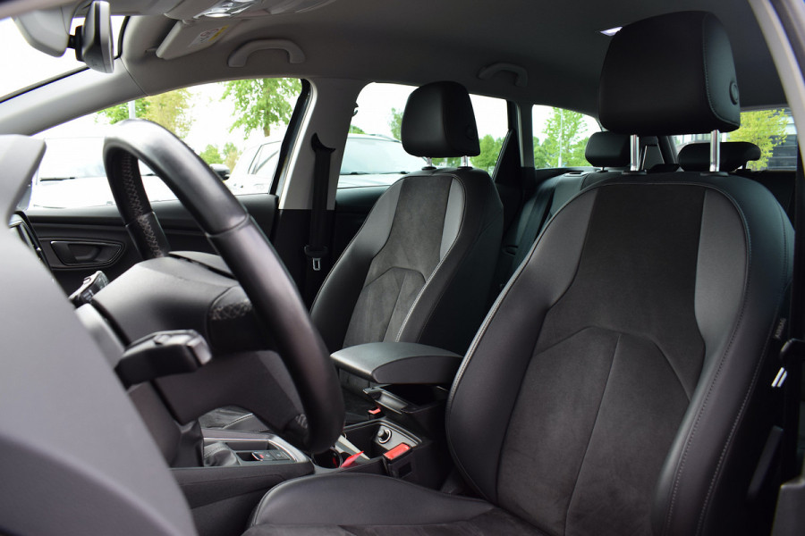 Seat León ST 1.5 TSI Style Ultimate Edition | Apple CarPlay | Leer/ Alcantara | Camera | Climate