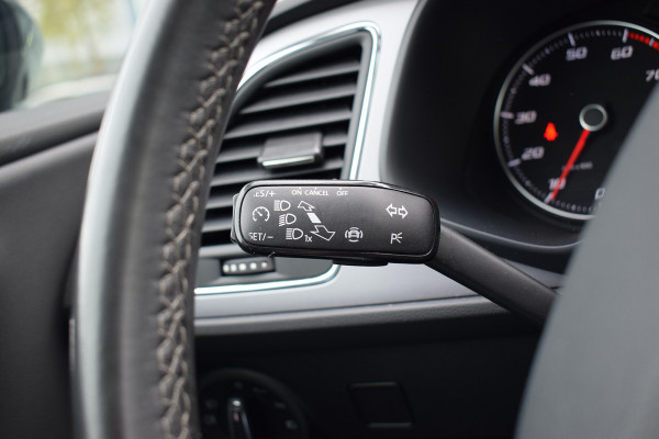 Seat León ST 1.5 TSI Style Ultimate Edition | Apple CarPlay | Leer/ Alcantara | Camera | Climate