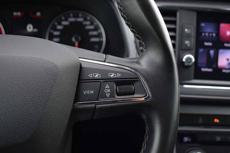 Seat León ST 1.5 TSI Style Ultimate Edition | Apple CarPlay | Leer/ Alcantara | Camera | Climate
