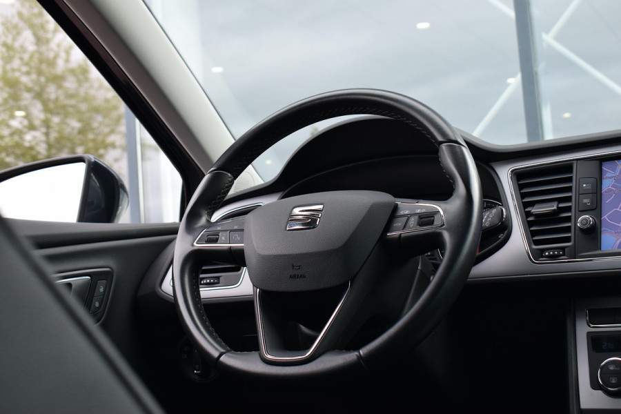 Seat León ST 1.5 TSI Style Ultimate Edition | Apple CarPlay | Leer/ Alcantara | Camera | Climate