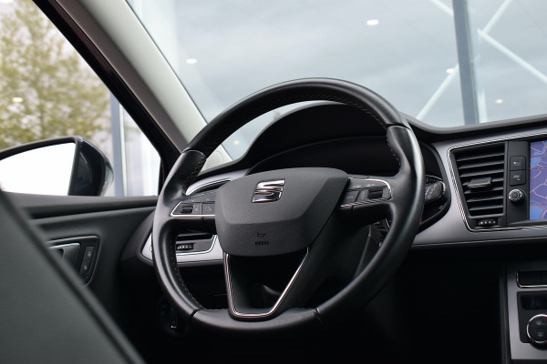 Seat León ST 1.5 TSI Style Ultimate Edition | Apple CarPlay | Leer/ Alcantara | Camera | Climate