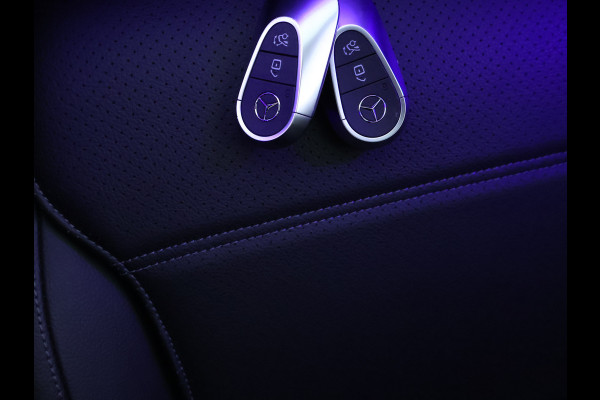 Mercedes-Benz GLC 400 e 4MATIC AMG Plug-In Hybride | AMG Line Premium | Tekhaak | Panorama Schuif-Kanteldak | Rijassistentiepakket plus | Stuur en Stoelverwarming | Inclusief 24 maanden MB Certified garantie voor Europa.