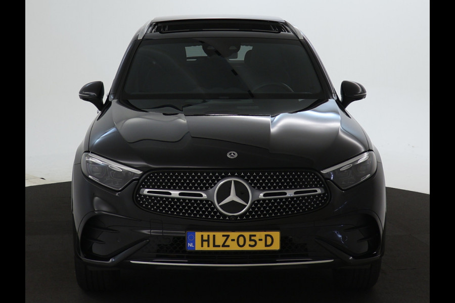 Mercedes-Benz GLC 400 e 4MATIC AMG Plug-In Hybride | AMG Line Premium | Tekhaak | Panorama Schuif-Kanteldak | Rijassistentiepakket plus | Stuur en Stoelverwarming | Inclusief 24 maanden MB Certified garantie voor Europa.