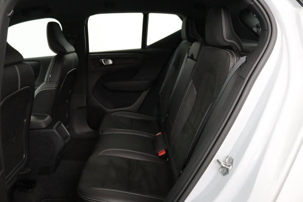 Volvo XC40 1.5 T3 R-Design | Stoel & stuurverwarming | Trekhaak | Camera | Navigatie | Achterbankverwarming | Leder/Alcantara | Full LED