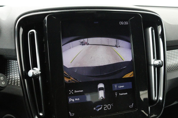 Volvo XC40 1.5 T3 R-Design | Stoel & stuurverwarming | Trekhaak | Camera | Navigatie | Achterbankverwarming | Leder/Alcantara | Full LED
