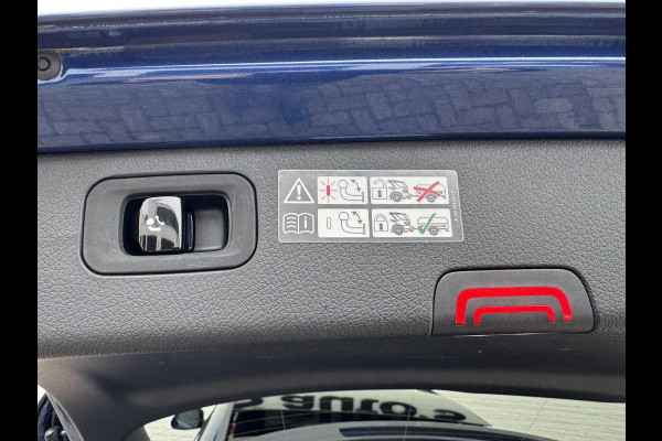 Mercedes-Benz C-Klasse 300 e AMG Line Adaptive cruise control Climate control Navi Apple / Android Leder/Alcantara