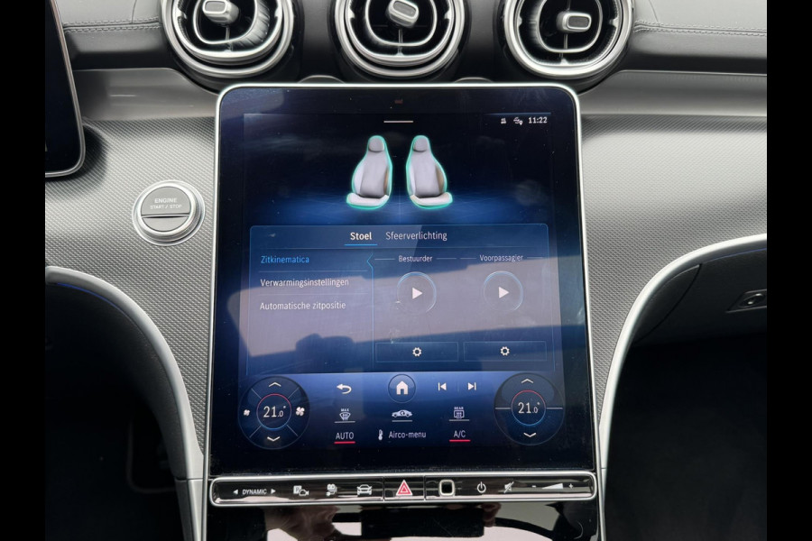 Mercedes-Benz C-Klasse 300 e AMG Line Adaptive cruise control Climate control Navi Apple / Android Leder/Alcantara