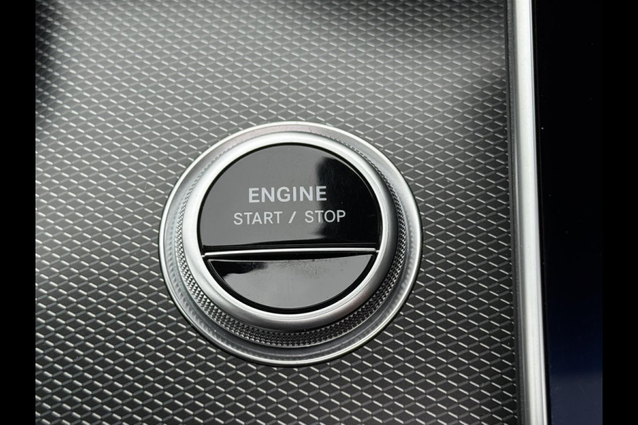 Mercedes-Benz C-Klasse 300 e AMG Line Adaptive cruise control Climate control Navi Apple / Android Leder/Alcantara