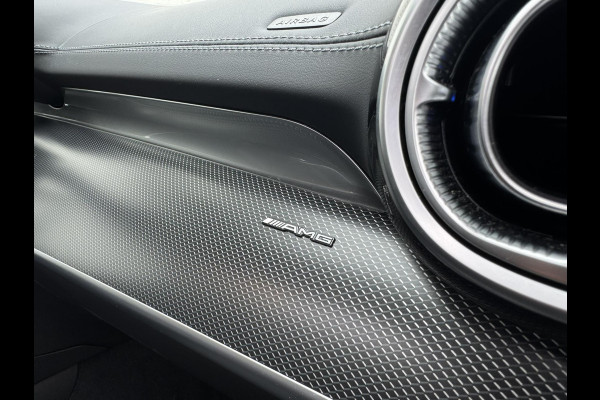 Mercedes-Benz C-Klasse 300 e AMG Line Adaptive cruise control Climate control Navi Apple / Android Leder/Alcantara