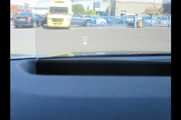 Citroën C4 1.2 Feel Pack | Navi | Camera | HUD | LED | Climate Control | (occasion)