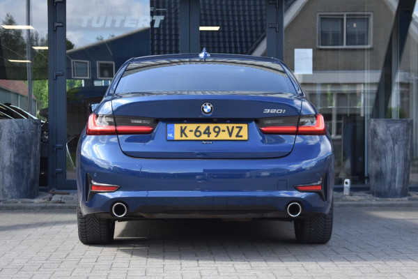 BMW 3-serie 320i High Executive | HARMAN KARDON | SCHUIF KANTELDAK | LEDER | STOELVERWARMING | SFEERVERLICHTING | APPLE CARPLAY