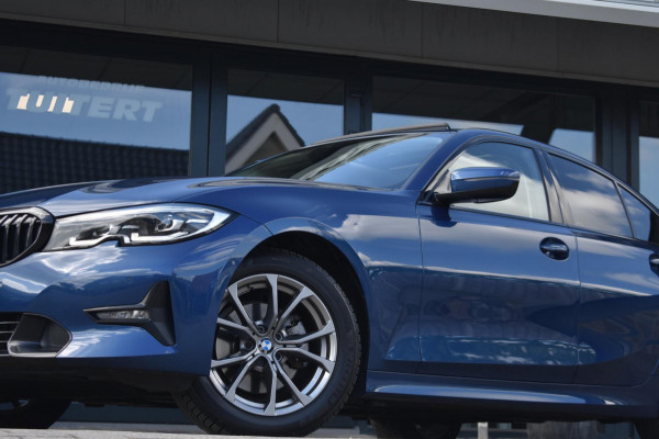 BMW 3-serie 320i High Executive | HARMAN KARDON | SCHUIF KANTELDAK | LEDER | STOELVERWARMING | SFEERVERLICHTING | APPLE CARPLAY