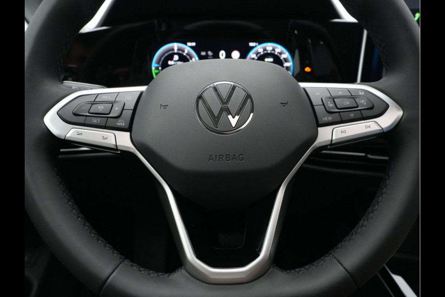 Volkswagen Golf 1.5 eHybrid Style Edition