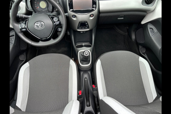 Toyota Aygo 1.0 VVT-i X-Wave Cabrio Camera Keyless NL-Auto Rijklaarprijs!