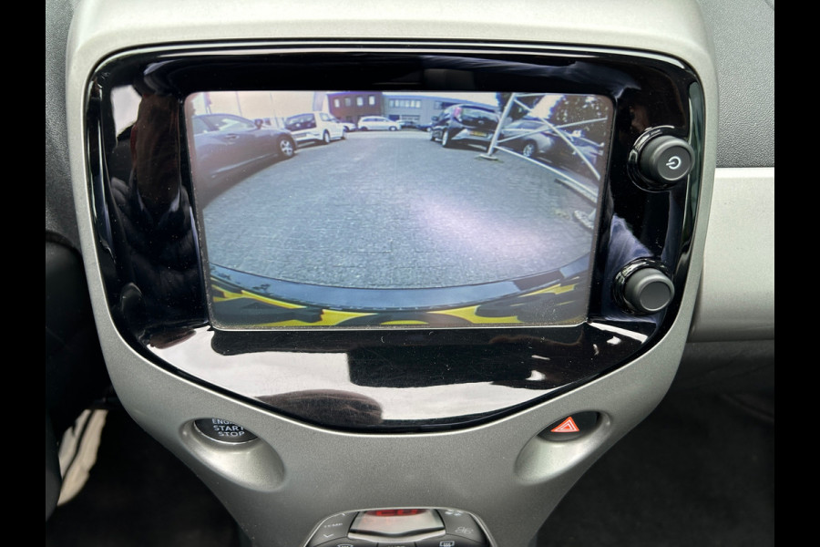 Toyota Aygo 1.0 VVT-i X-Wave Cabrio Camera Keyless NL-Auto Rijklaarprijs!