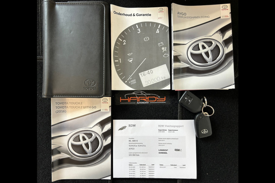 Toyota Aygo 1.0 VVT-i X-Wave Cabrio Camera Keyless NL-Auto Rijklaarprijs!