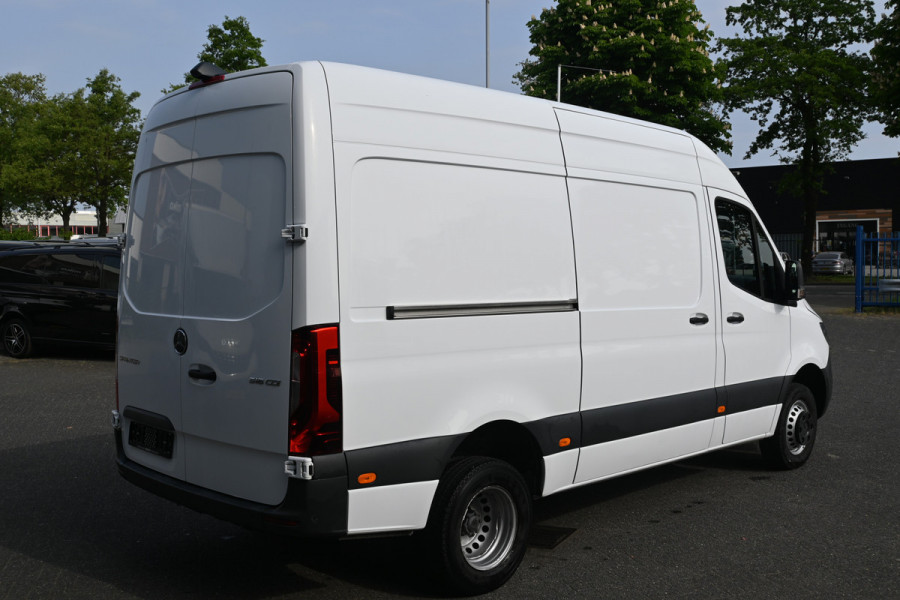 Mercedes-Benz Sprinter 516 CDI L2H2 2 Schuifdeuren, LED, MBUX met 360 graden Camera, Standkachel