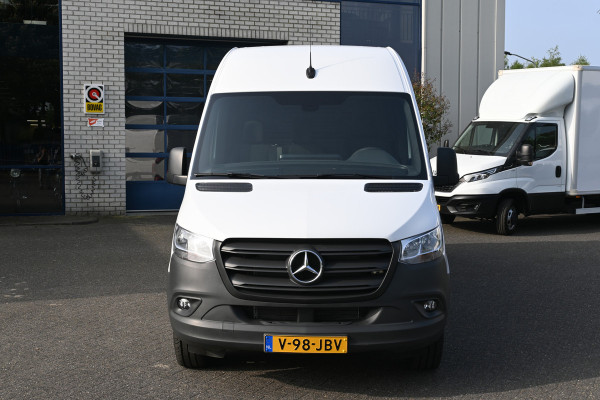 Mercedes-Benz Sprinter 317 CDI L3H2 RWD Geveerde stoel, MBUX met camera en Apple Carplay/Android Auto