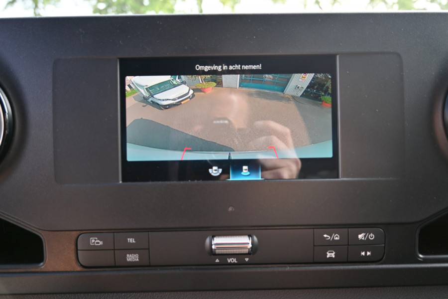 Mercedes-Benz Sprinter 317 CDI L3H2 RWD Geveerde stoel, MBUX met camera en Apple Carplay/Android Auto